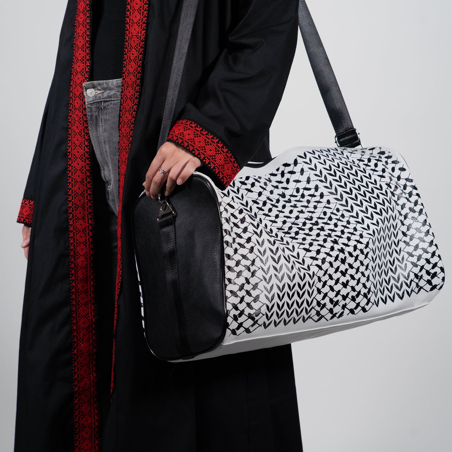 DUFFLE KUFFIYEH