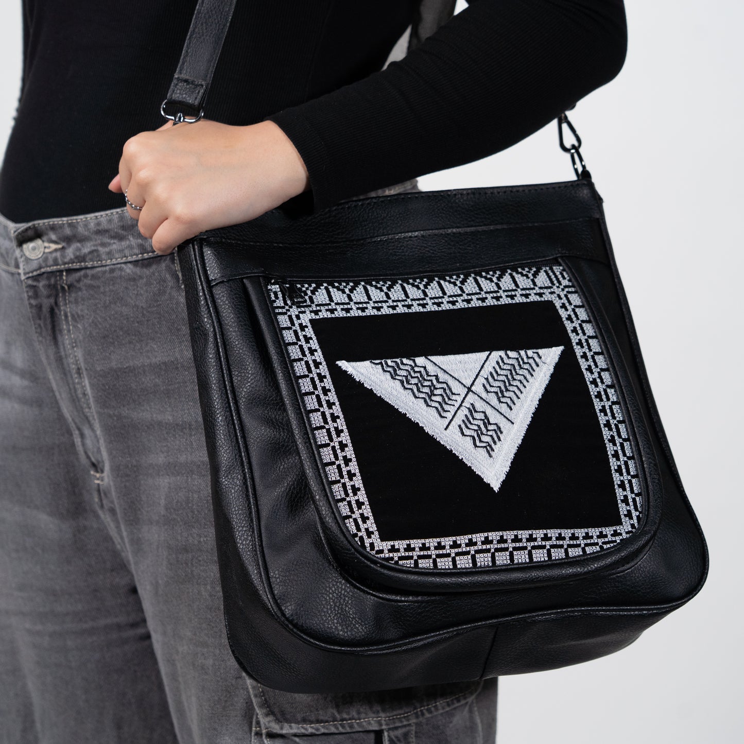 SATCHEL - KUFFIYEH BLACK